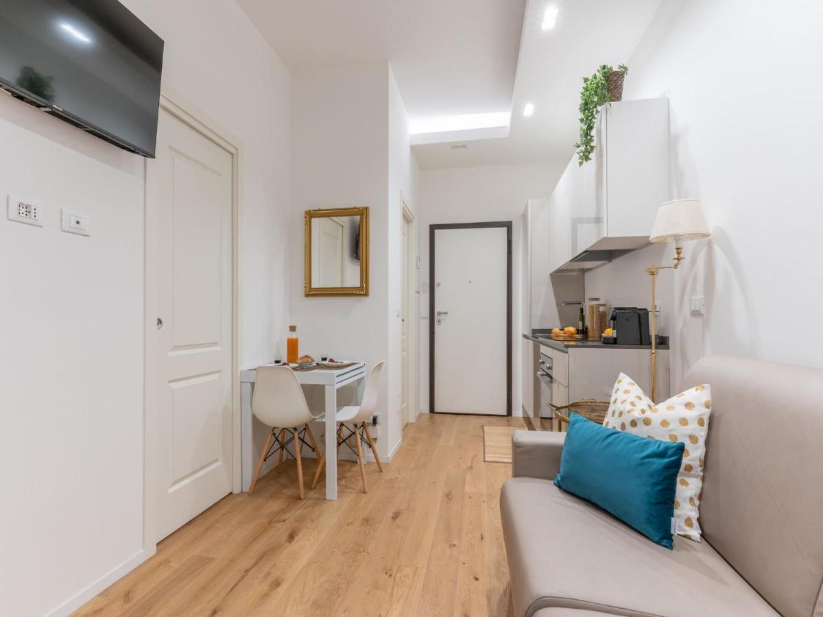 The Best Rent - Gorgeous One-Bedroom Apartment In Ticinese Mediolan Zewnętrze zdjęcie