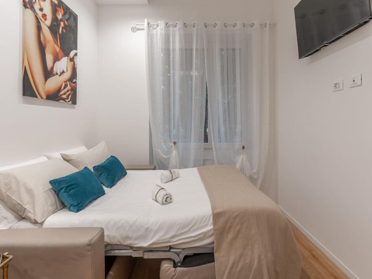 The Best Rent - Gorgeous One-Bedroom Apartment In Ticinese Mediolan Zewnętrze zdjęcie